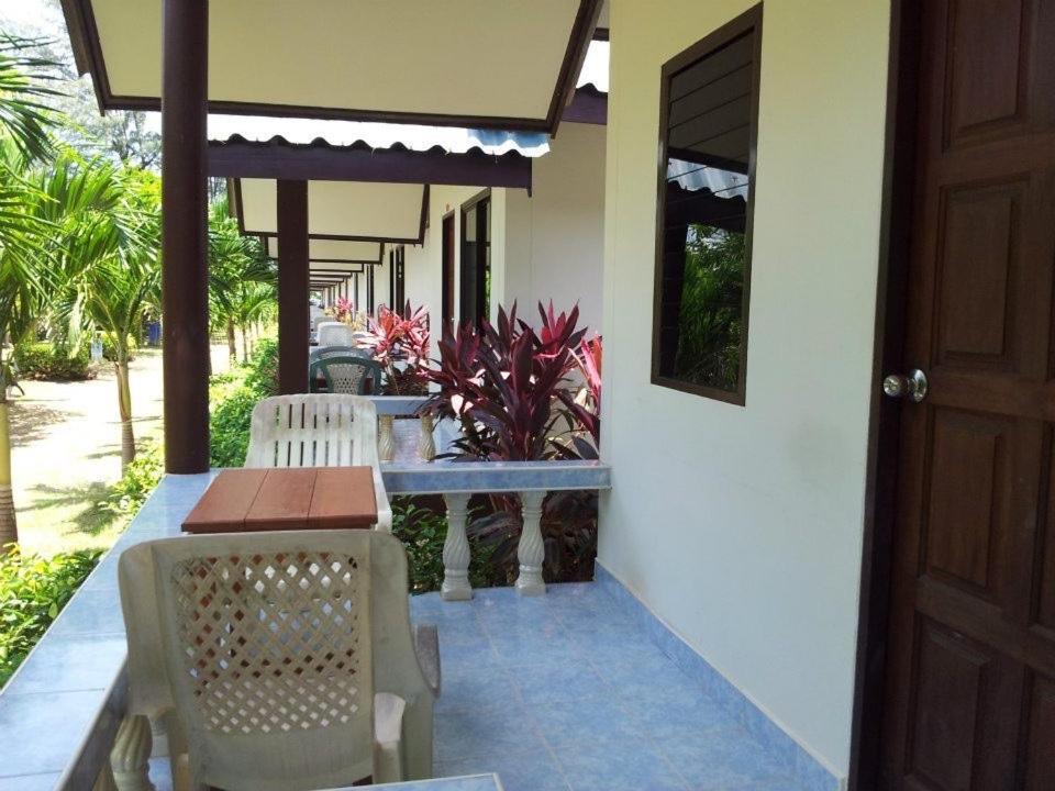 Klongdao Beach Resort Ko Lanta Exterior foto